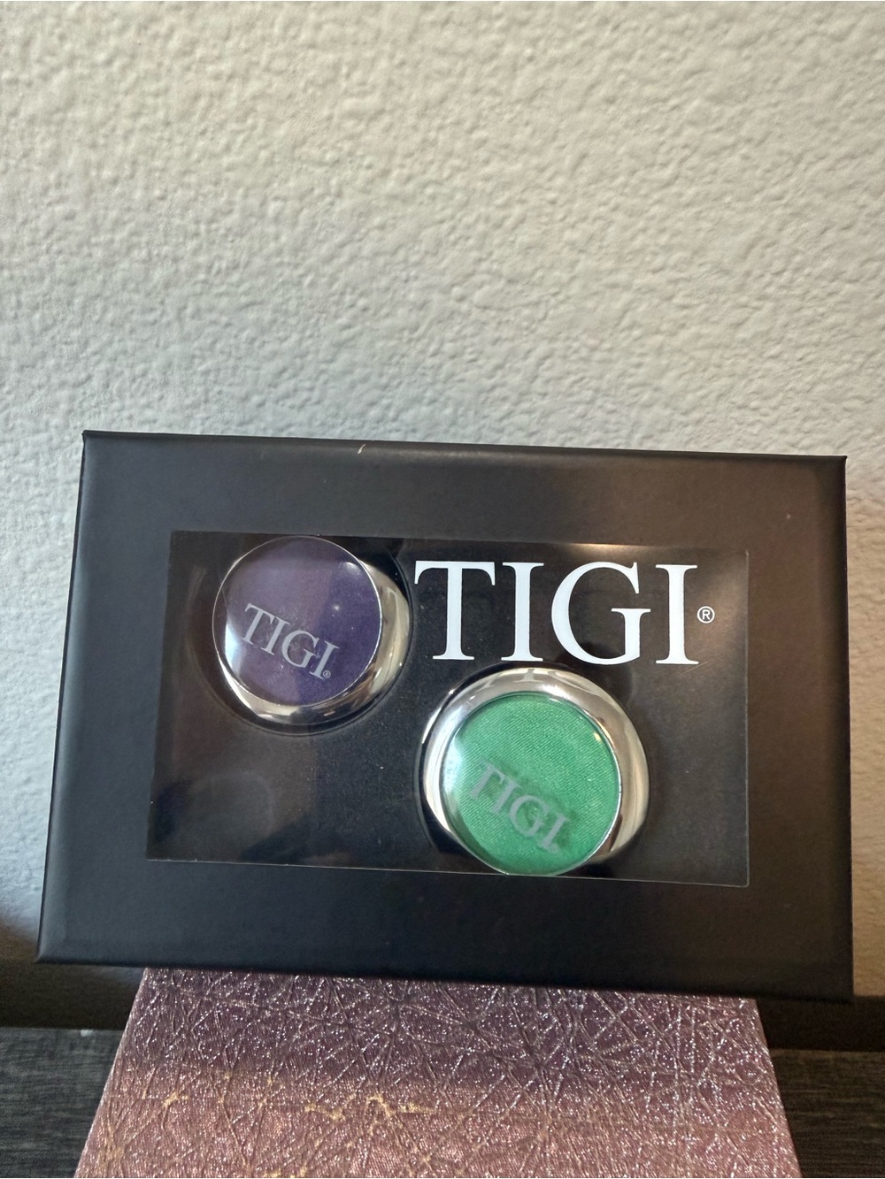 TIGI High Definition Eye Shadow Palette - Black Packaging